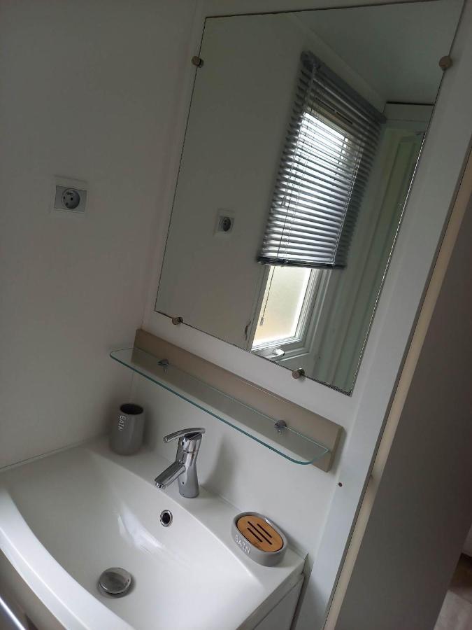 Mobilhome 6 Pers Avec Clim サン・ジョルジュ・ド・ディドンヌ エクステリア 写真